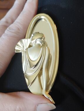 Vintage Art Deco Pin